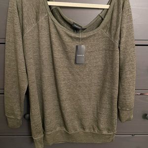 Torrid off shoulder green light weight long sleeve. Size 0x